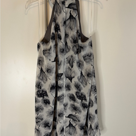 Astr Sheer Gray and White Dress - Picture 3 of 4